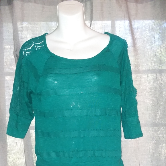 By Slay Lace Sweater - Picture 2 of 4